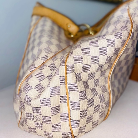 Louis Vuitton Galliera GM - Picture 10 of 16